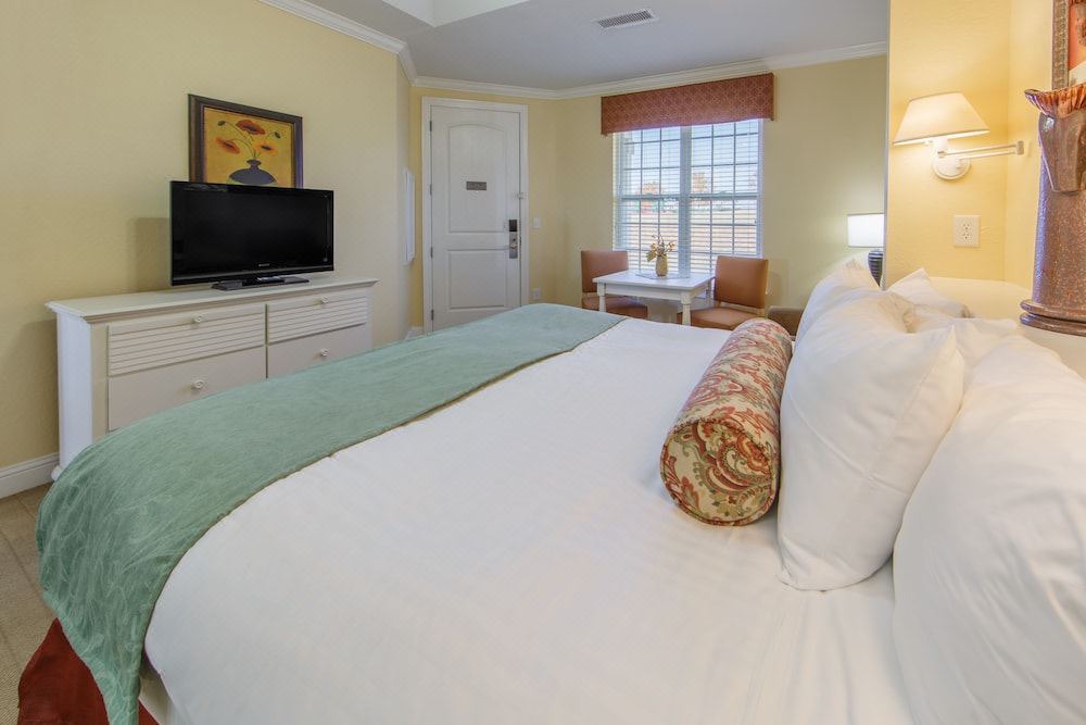 Photo of Bedroom in Clarkesville