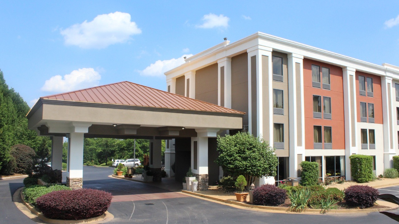 Photo of Buildings in Forsyth