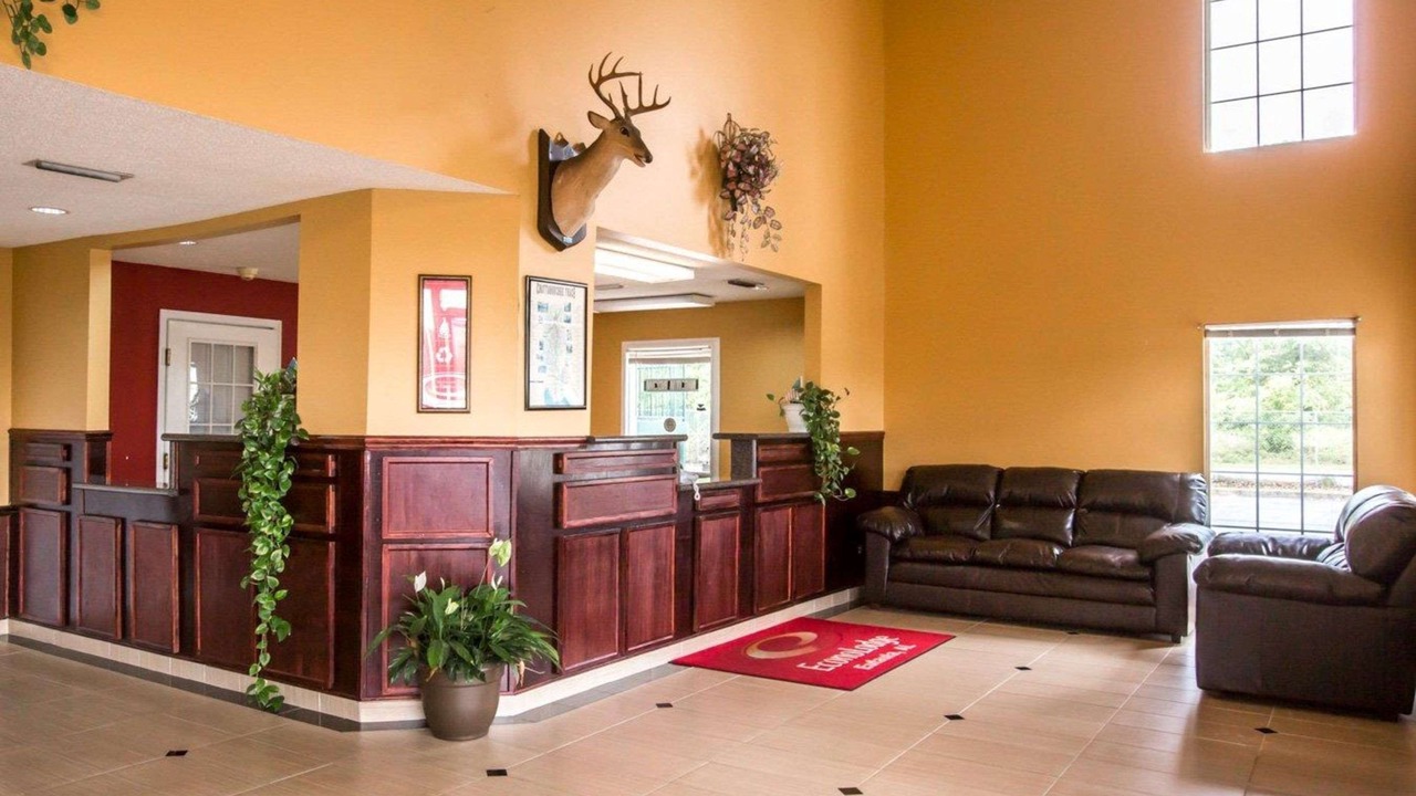 Photo of Livingroom in Eufaula