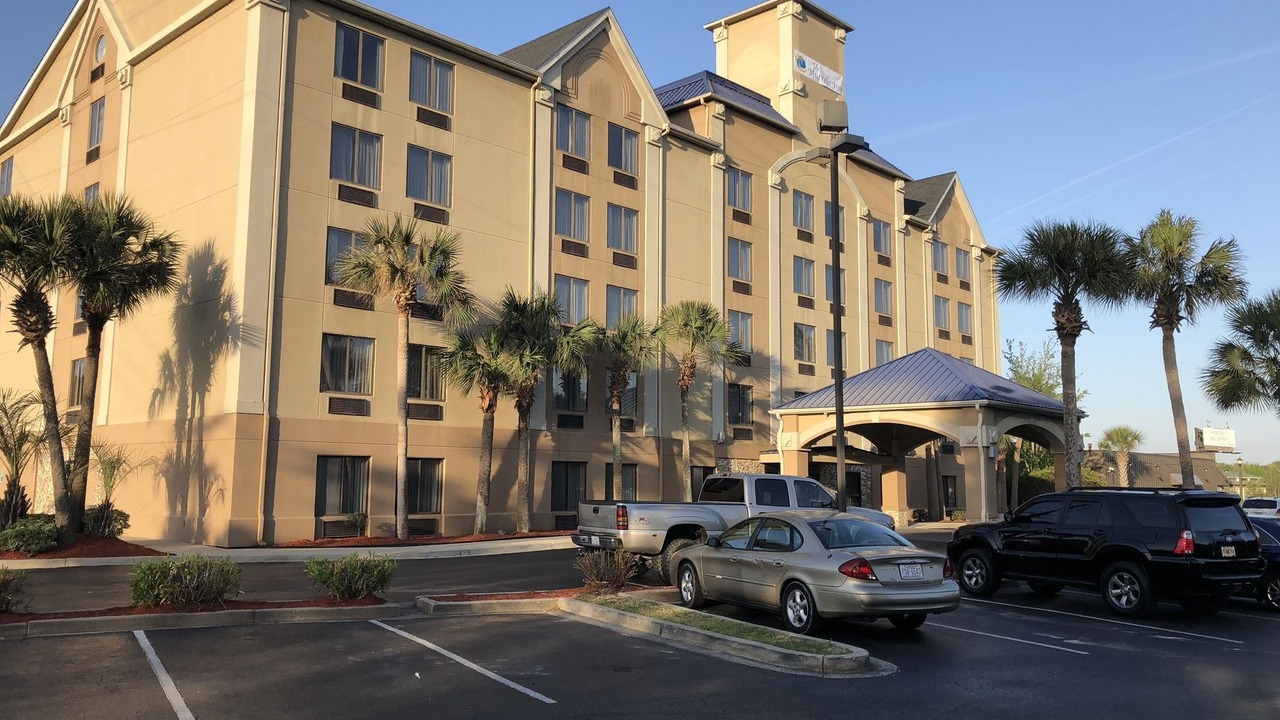 Photo of Buildings in Garden City