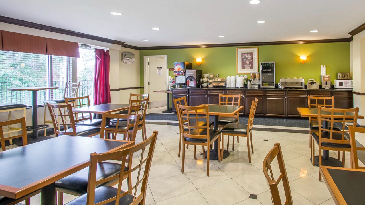 Photo of Livingroom in Jacksonville