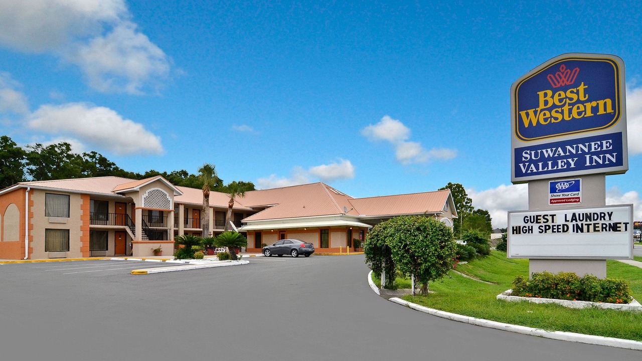 Photo of Buildings in Chiefland