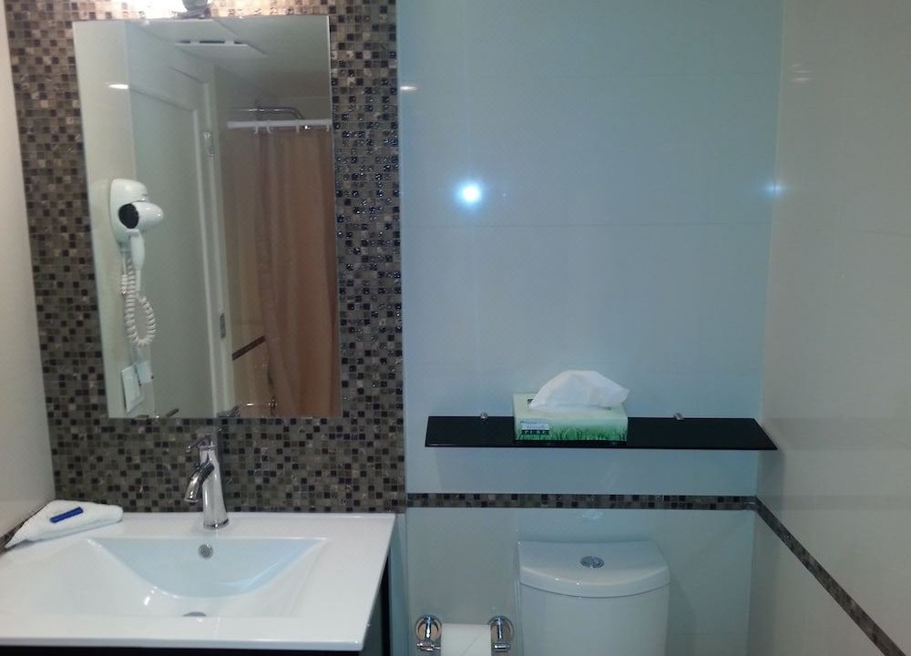 Photo of Bathroom in Douglas