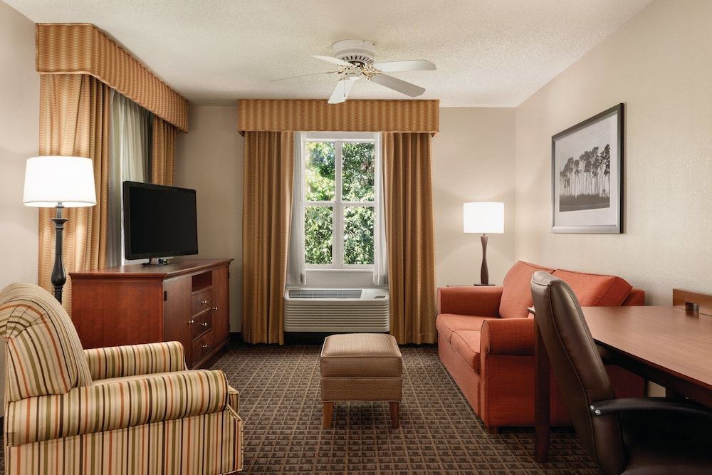 Photo of Livingroom in Lawrenceville