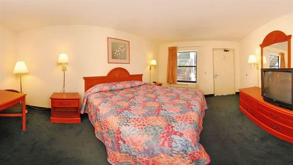 Photo of Bedroom in Alachua