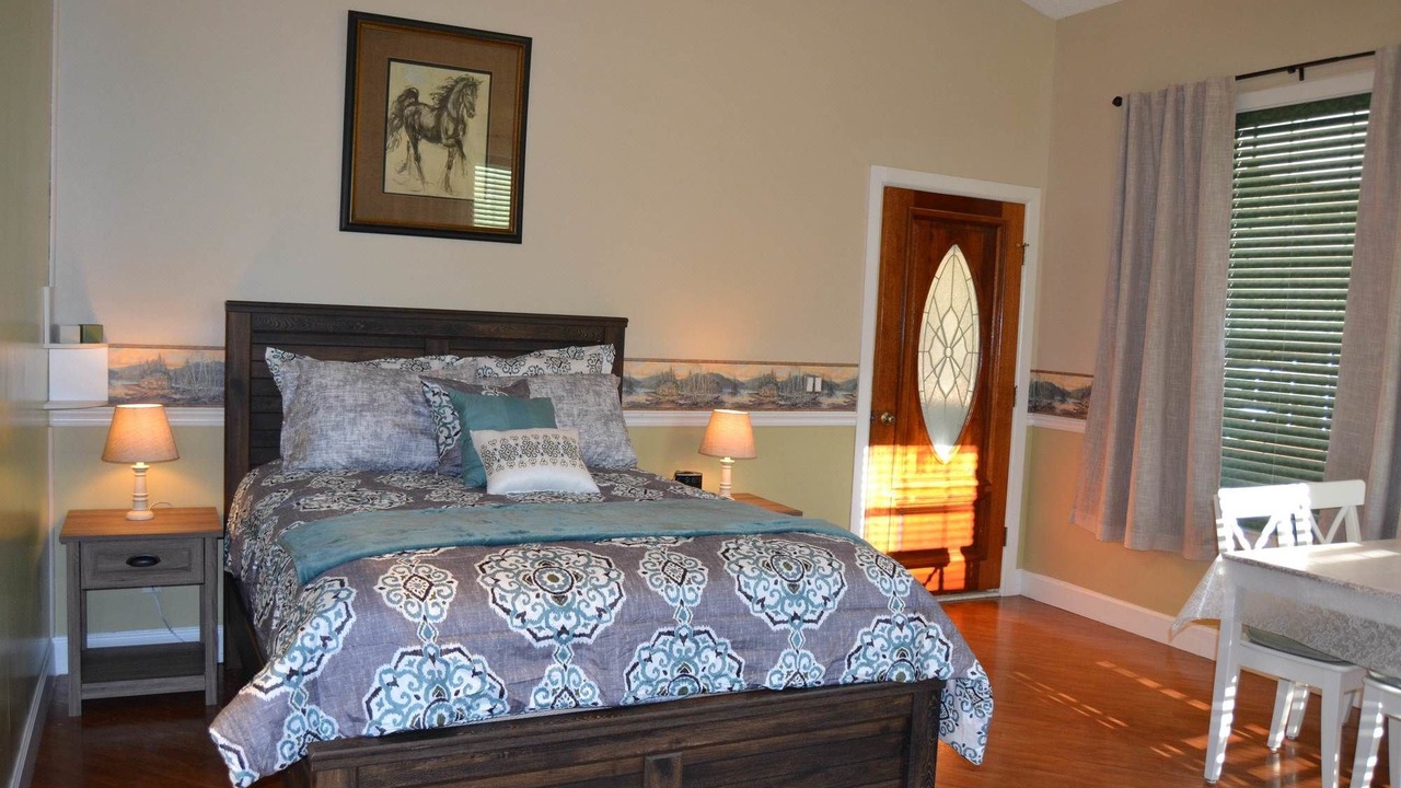 Photo of Bedroom in Floral City