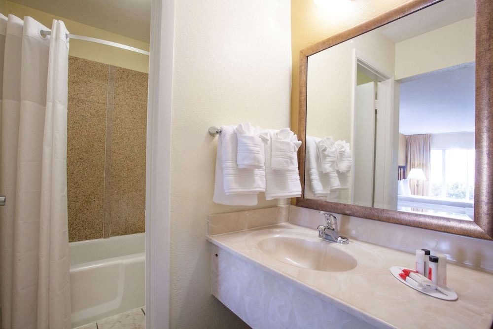 Photo of Bathroom in Daytona Beach