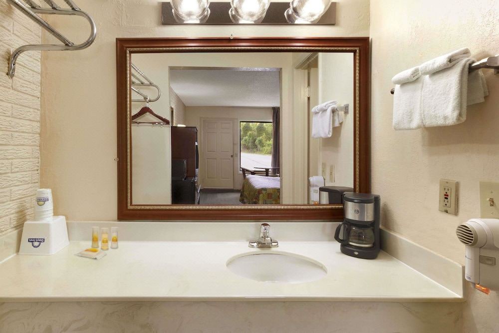 Photo of Bathroom in Hardeeville