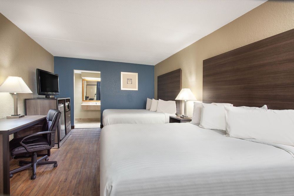 Photo of Bedroom in Plantation Estates