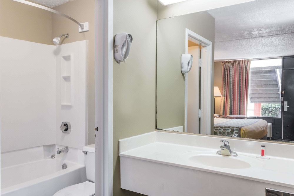 Photo of Bathroom in Richmond Hill