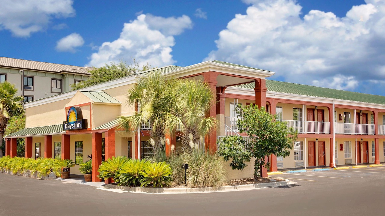 Photo of Buildings in Fort Walton Beach