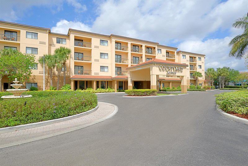 Photo of Buildings in Coral Springs