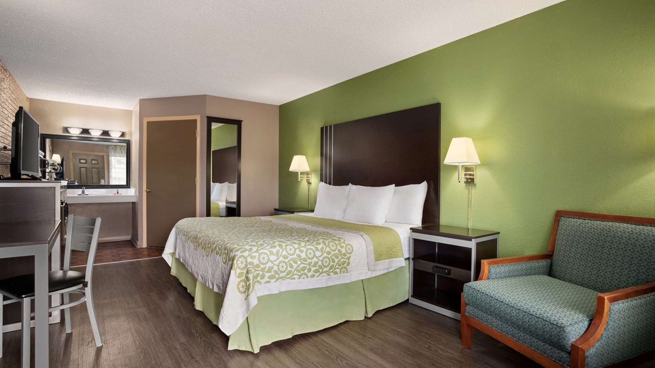 Photo of Bedroom in Hardeeville
