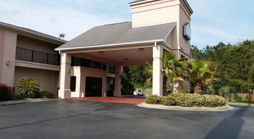 Photo of Buildings in Port Wentworth
