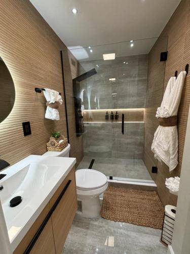 Photo of Bathroom in San Carlos Park