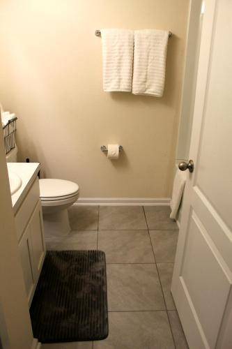 Photo of Bathroom in OakLeaf Plantation
