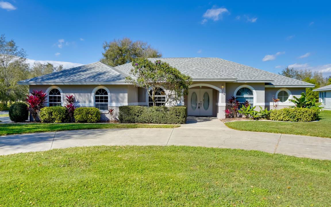 Photo of Buildings in Sebring