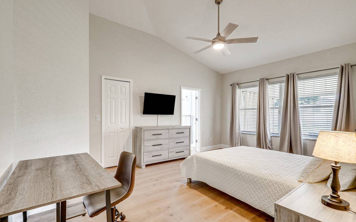 Photo of Bedroom in Valrico