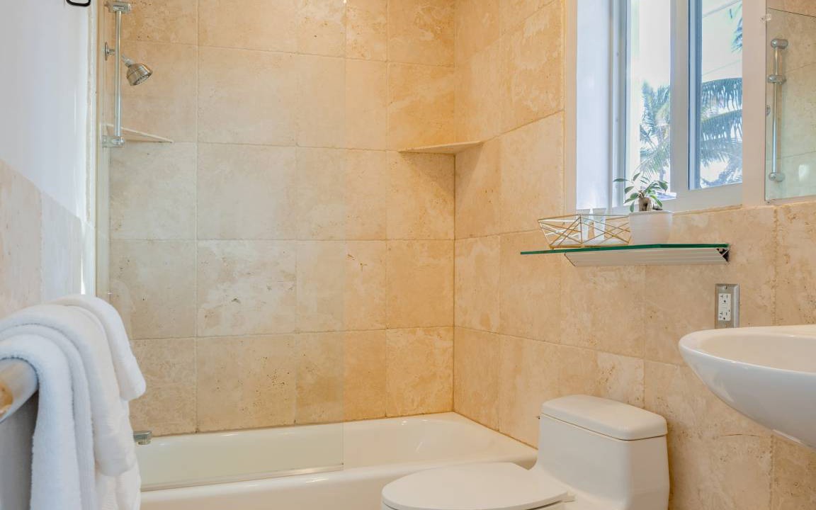 Photo of Bathroom in Birch Park Finger Streets