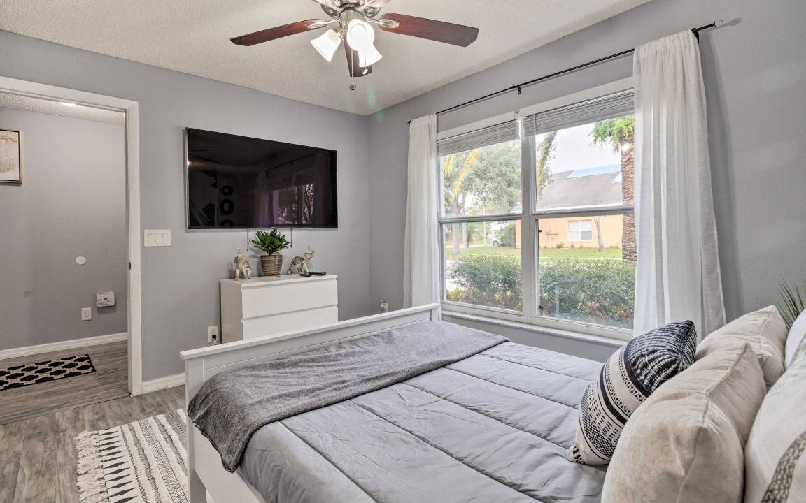 Photo of Bedroom in Signal Hill