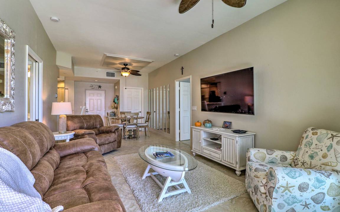 Photo of Livingroom in Burnt Store Marina