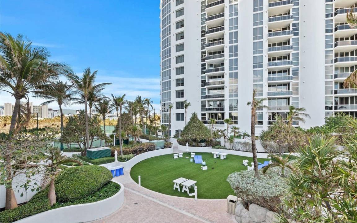 Photo of Others in Sunny Isles Beach