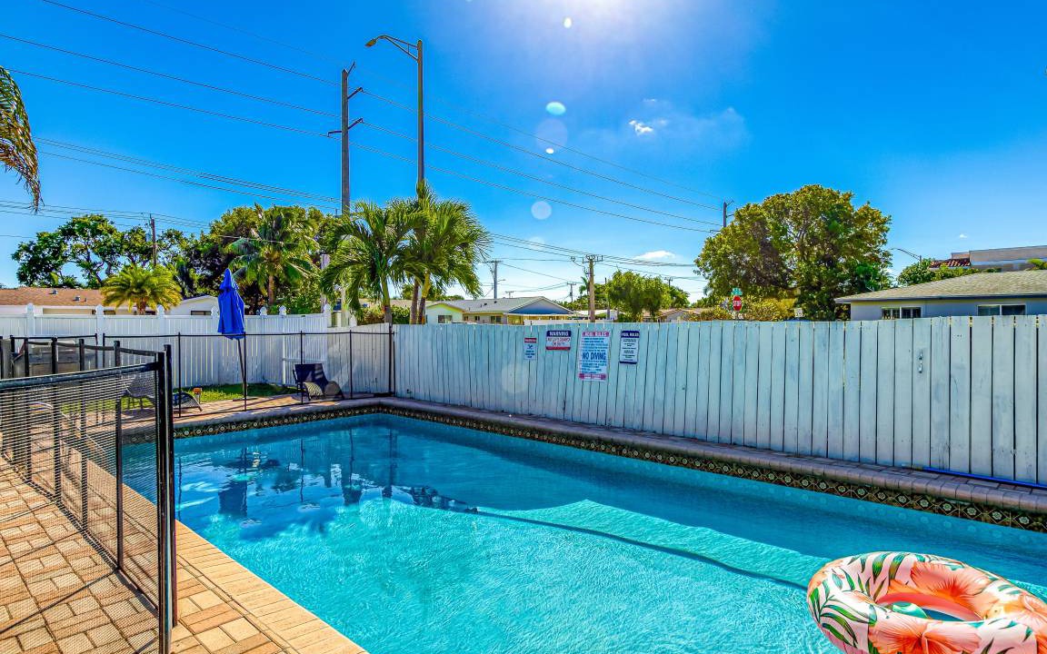 Photo of Others in Coral Ridge Isles