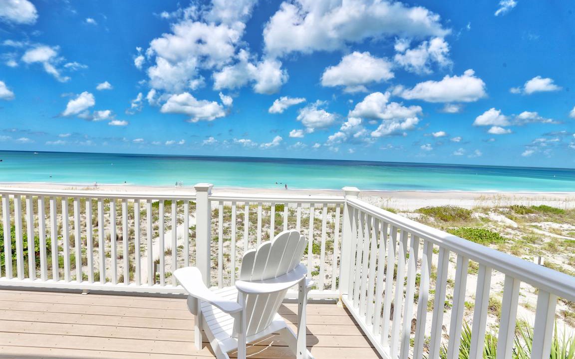 Photo of Patio Balcony in Treasure Island