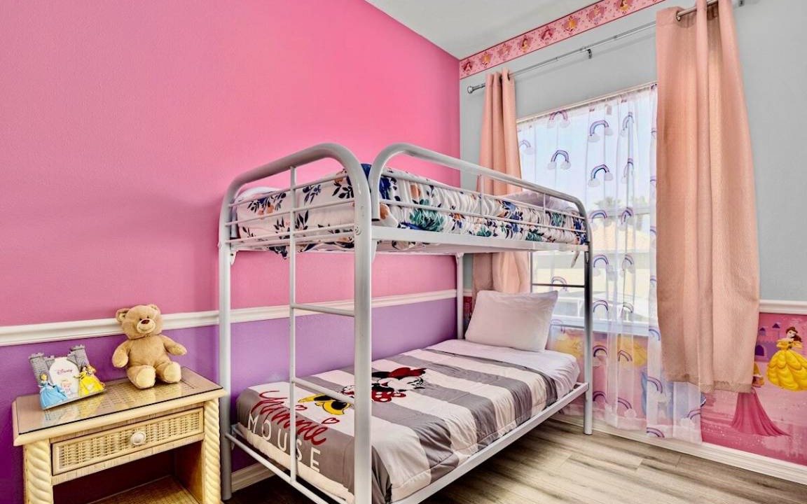 Photo of Bedroom in Ridgewood Lakes