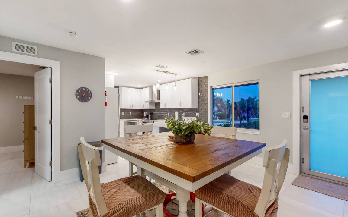 Photo of Kitchen in Isles of Capri