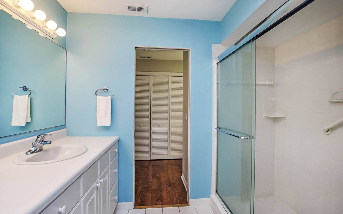 Photo of Bathroom in The Dunes