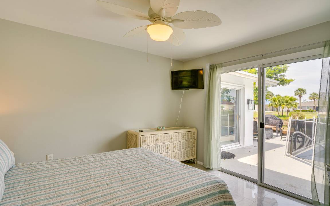 Photo of Bedroom in Oakland Hills