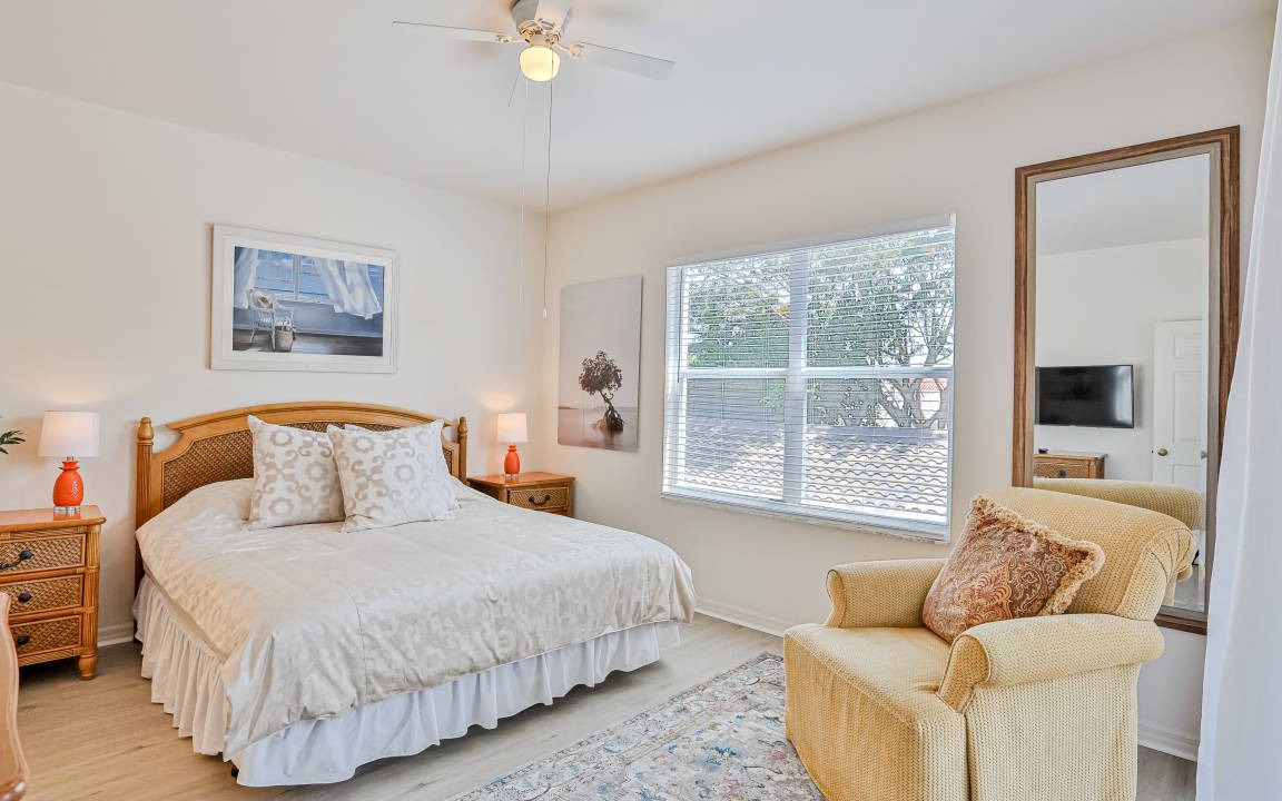 Photo of Bedroom in Vanderbilt Beach
