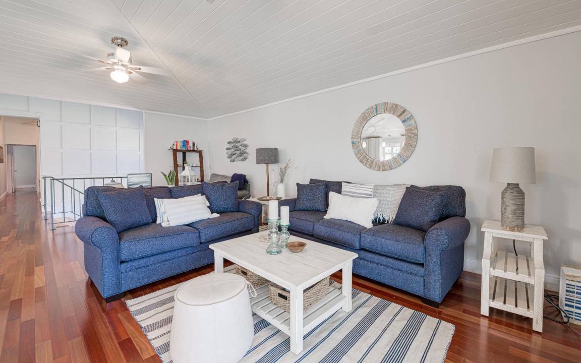 Photo of Livingroom in Bokeelia