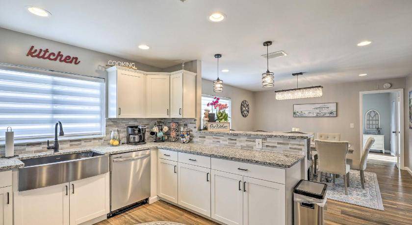 Photo of Kitchen in Holiday Lakes West