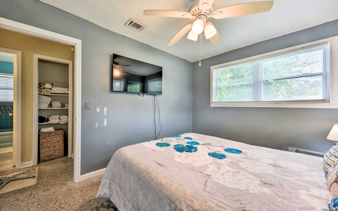 Photo of Bedroom in North Beach