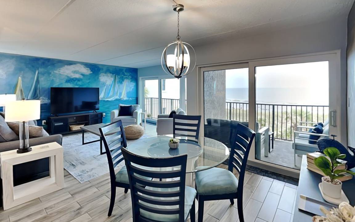 Photo of Livingroom in Jacksonville Beach