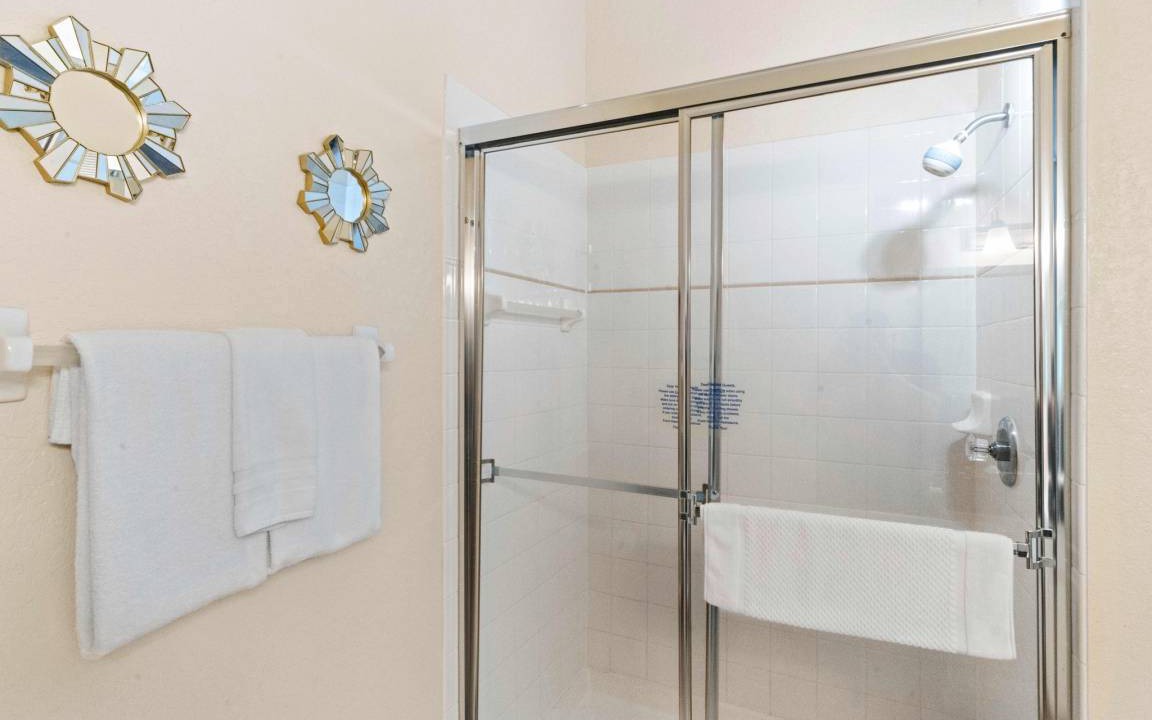 Photo of Bathroom in Bahama Bay