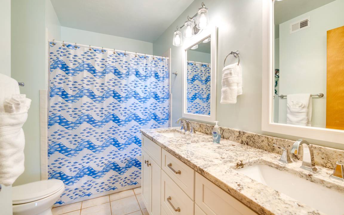 Photo of Bathroom in Cedar Key