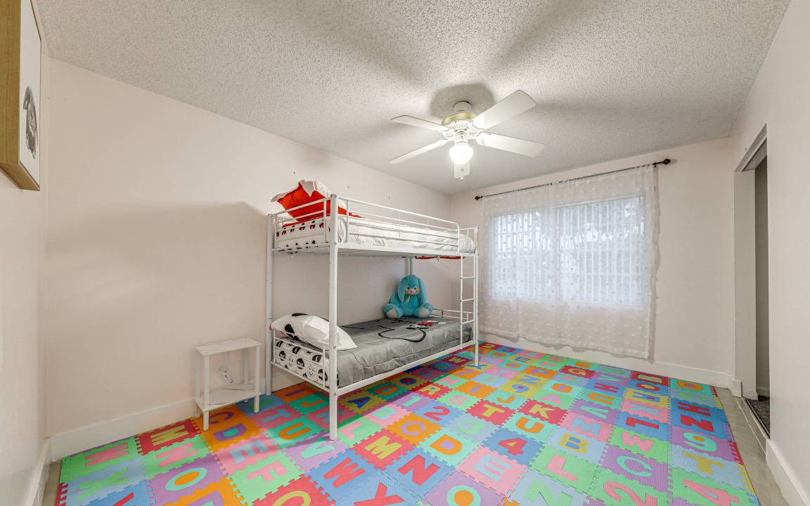 Photo of Bedroom in Sandalfoot Cove