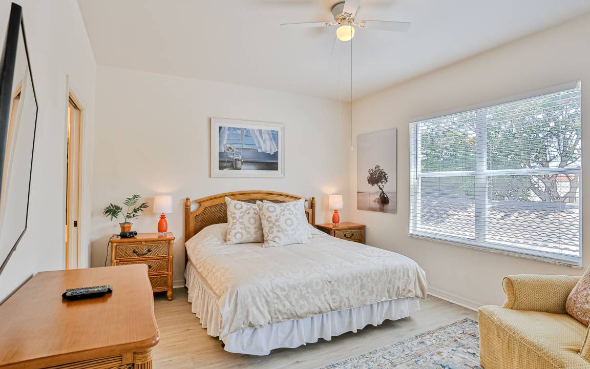 Photo of Bedroom in Vanderbilt Beach