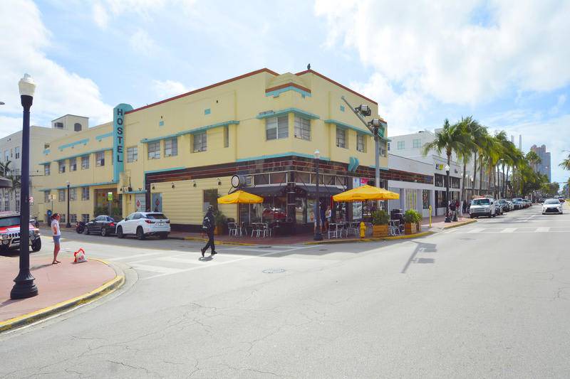 Photo of Others in Flamingo/Lummus