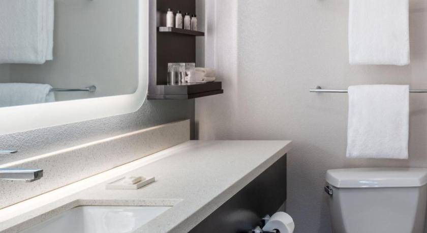 Photo of Bathroom in Baymeadows