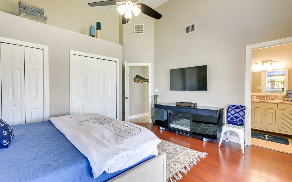 Photo of Bedroom in Causeway Isles