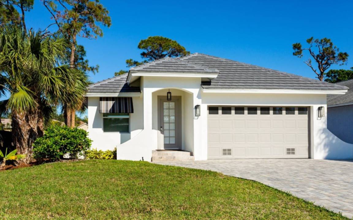Photo of Buildings in Naples Park