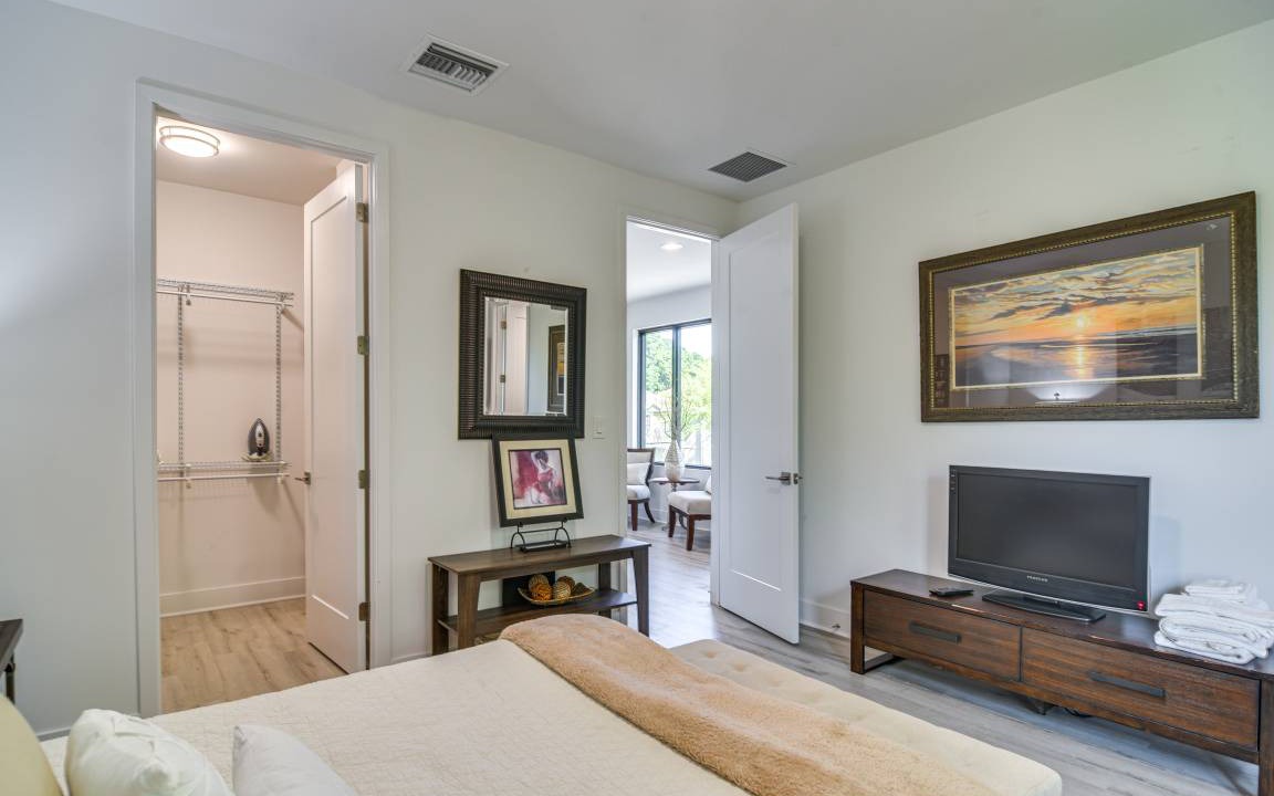 Photo of Bedroom in Egypt Lake-Leto