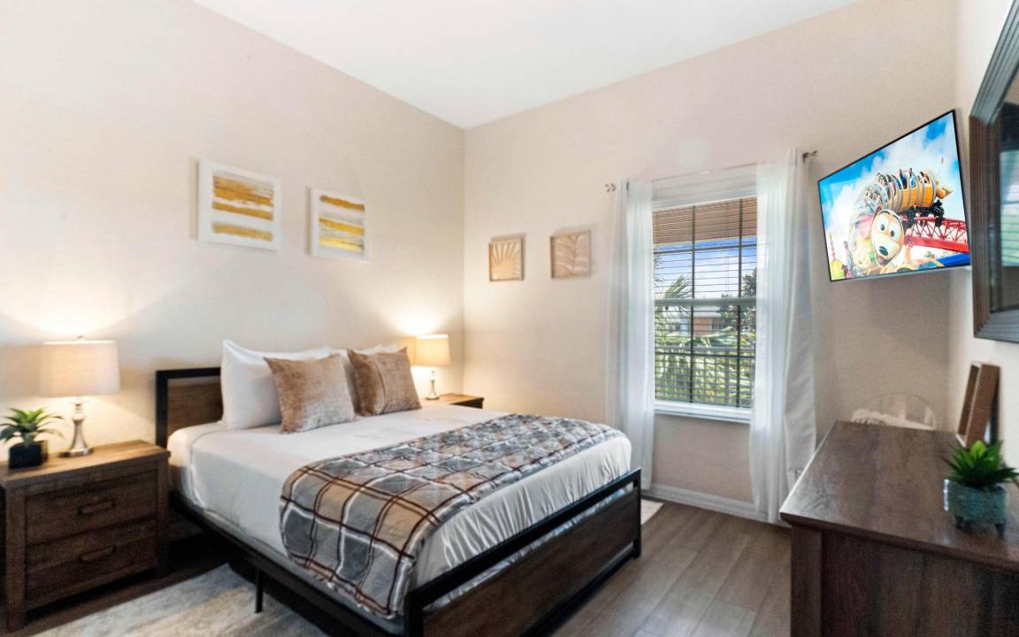 Photo of Bedroom in Bahama Bay