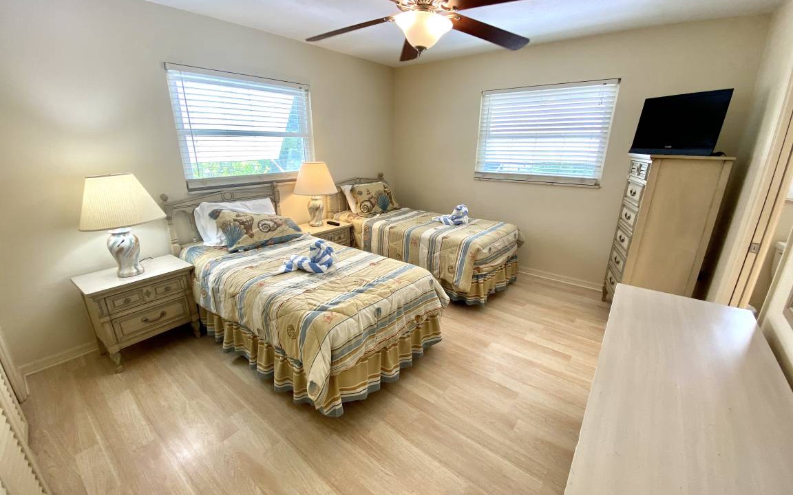 Photo of Bedroom in Mid Island
