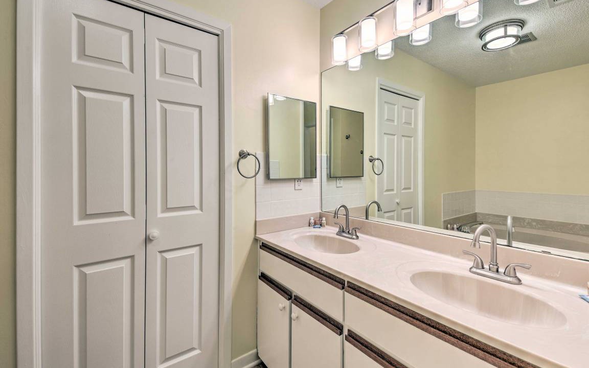 Photo of Bathroom in Niceville