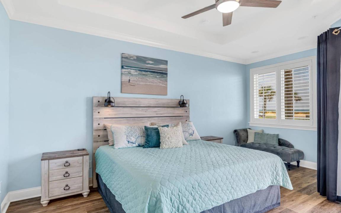 Photo of Bedroom in Beverly Beach